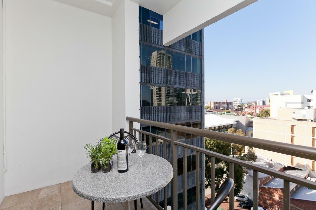 Central City Exclusive Apartments เพิร์ท ภายนอก รูปภาพ